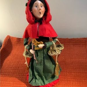 Byer’s Choice Caroler